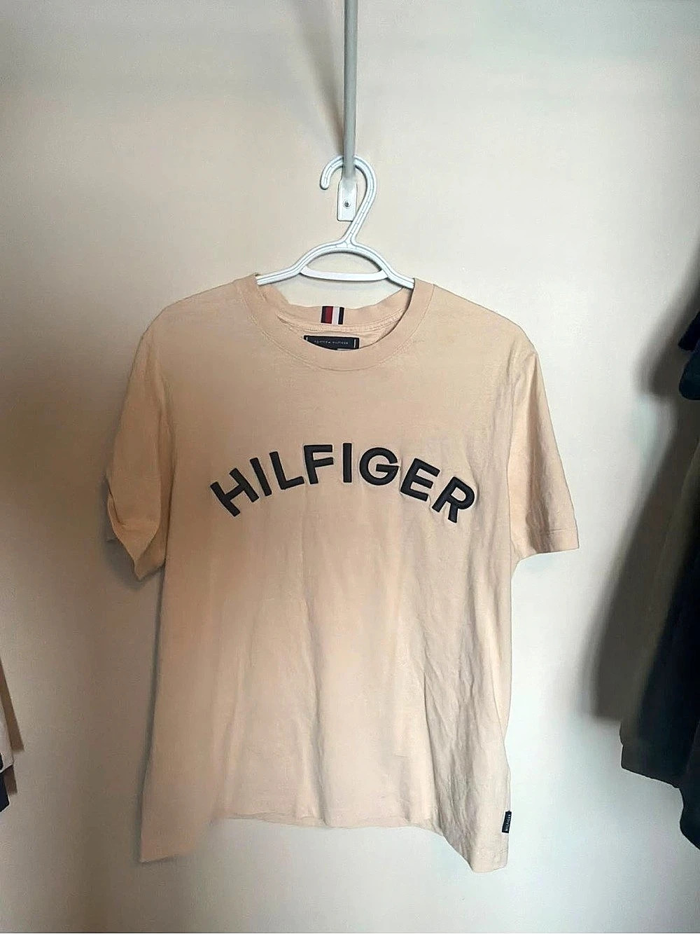 Tommy Hilfiger Arch Logo T-Shirt Beige